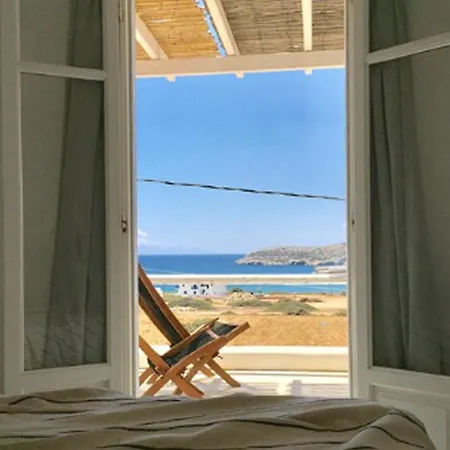 Beachfront 2 Bedrooms Niamos Apartamento Antíparos