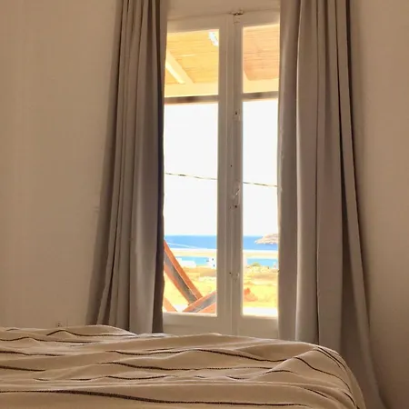 Beachfront 2 Bedrooms Niamos Beautiful Sea Views Agios Georgios Apartment Andiparos